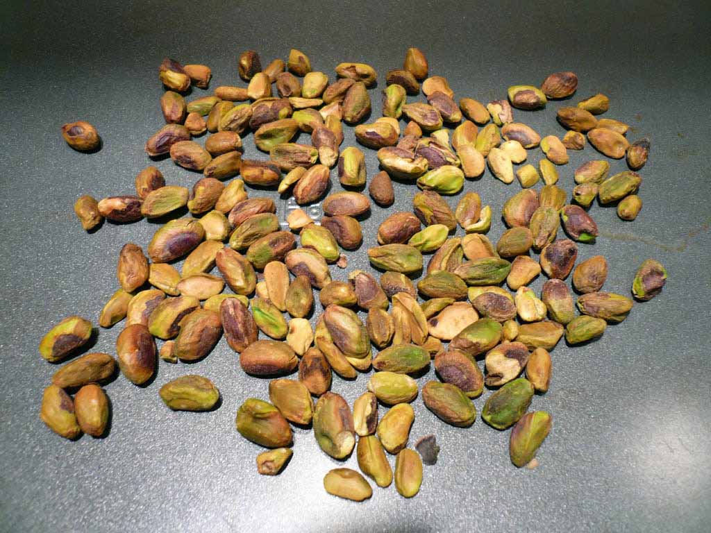 Toasting pistachios in the oven