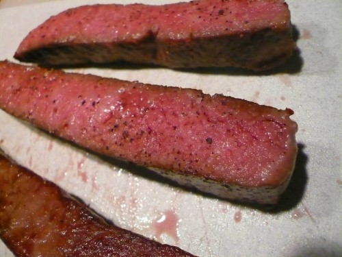 Seared wagyu resting